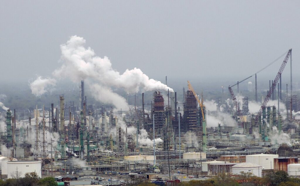 ExxonMobil Baton Rouge Refinery asbestos exposure risks and worker safety.